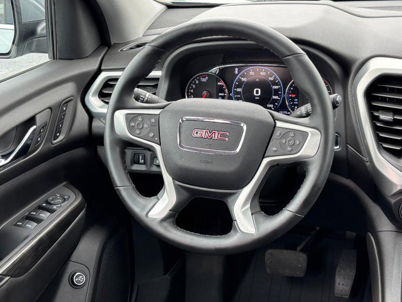Certified 2023 GMC Acadia SLT w/ Technology Package AWD/4WD image 13