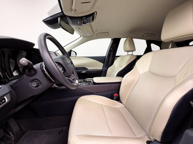 Used 2024 Lexus RX 350 FWD w/ Technology Package image 15
