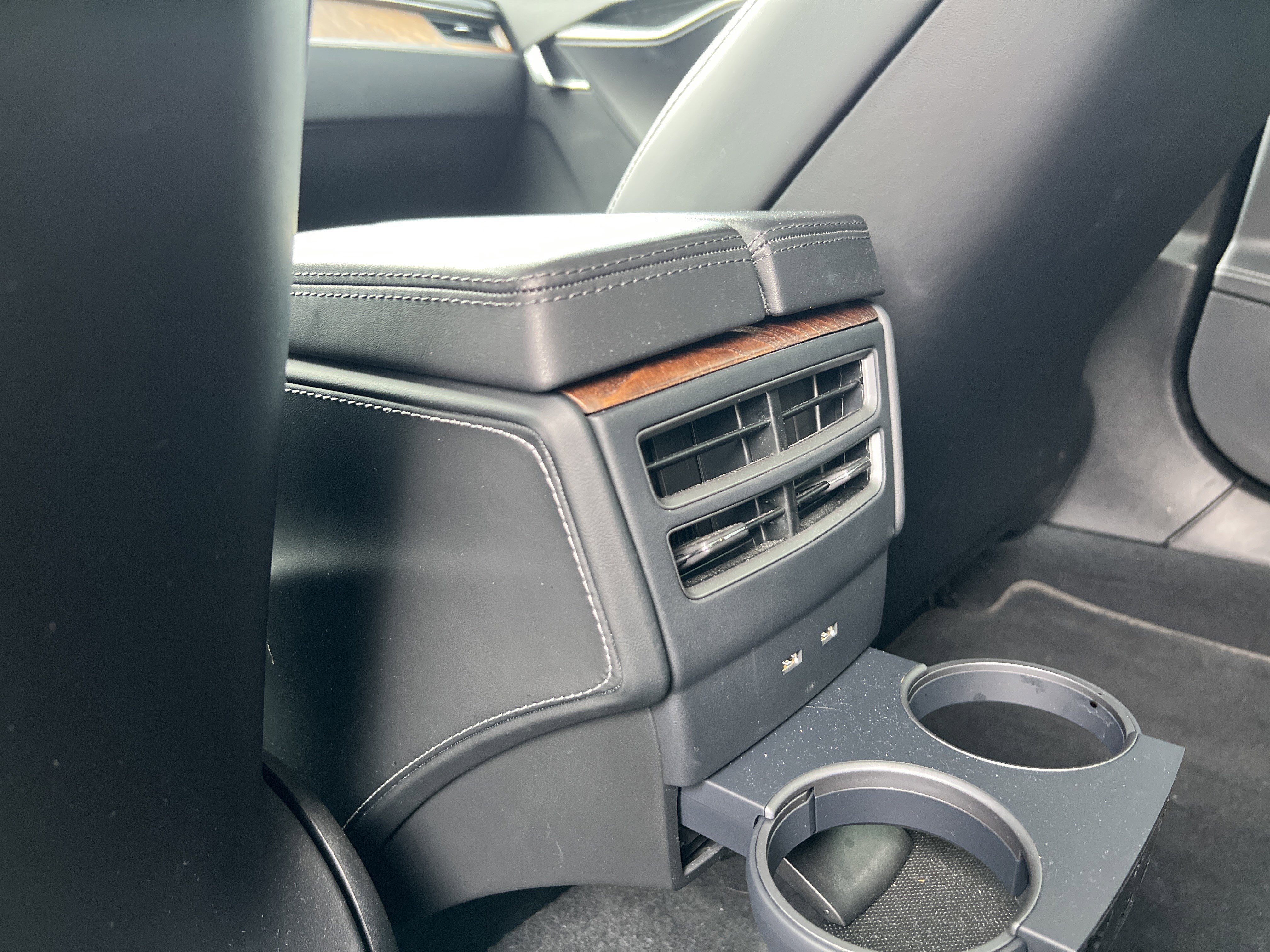 Used 2020 Tesla Model S Long Range Plus image 39