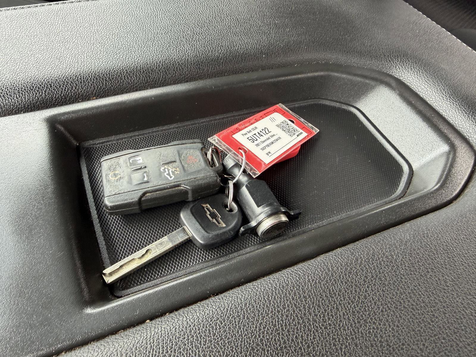 Used 2021 Chevrolet Silverado 1500 Custom image 15