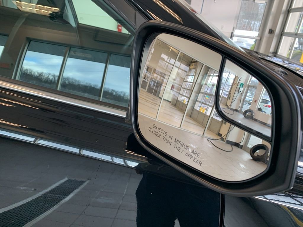 Used 2018 Toyota RAV4 LE image 20