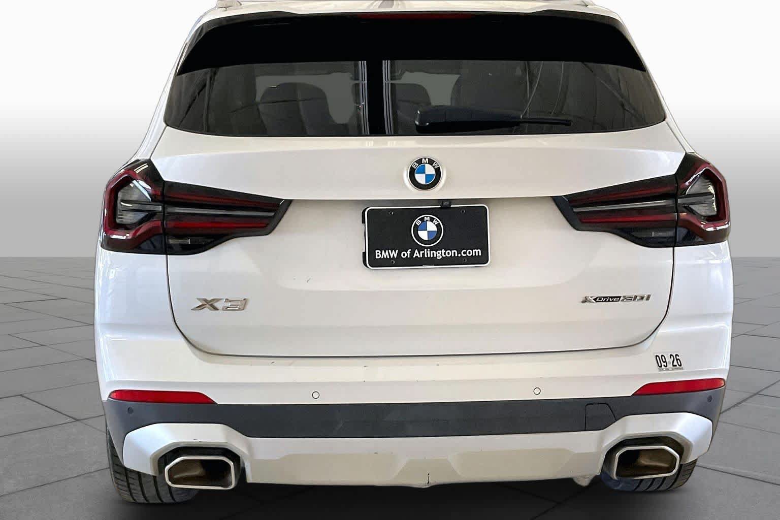 Used 2024 BMW X3 xDrive30i AWD/4WD image 4