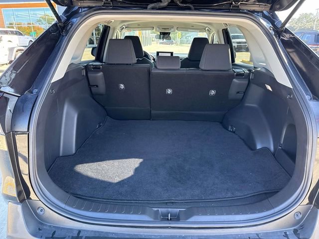 Used 2024 Toyota RAV4 LE image 9
