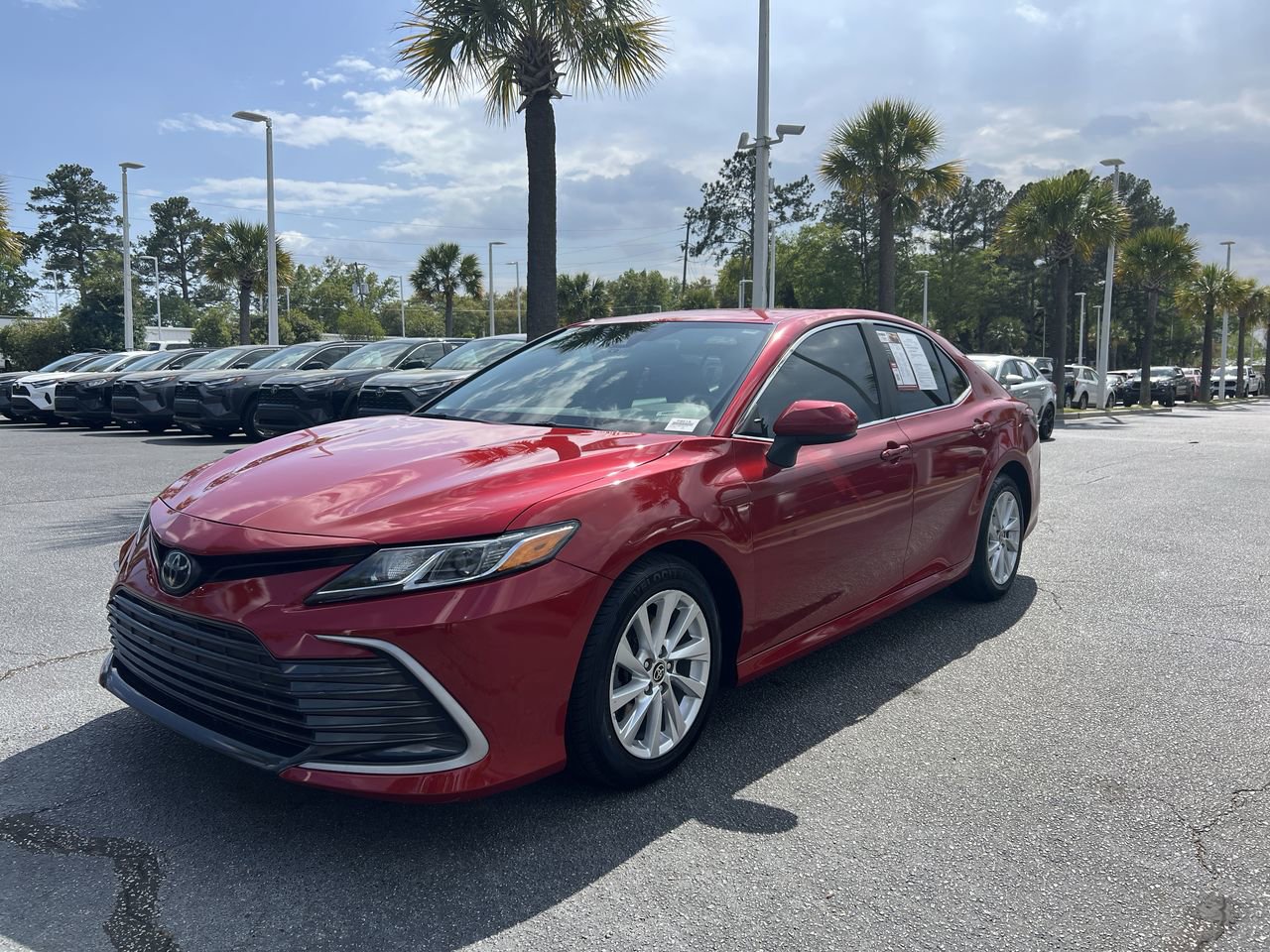 Used 2023 Toyota Camry LE FWD image 5