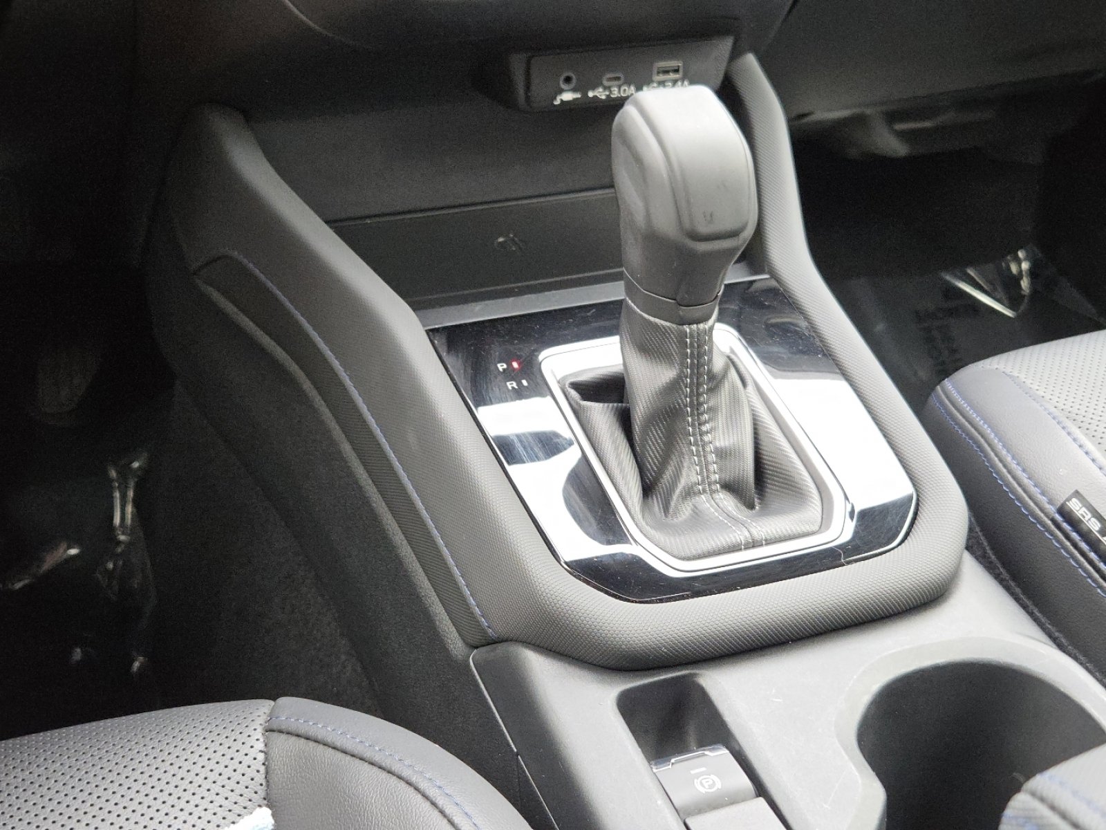 Used 2025 Subaru Forester Limited w/ Popular Package #2 image 34