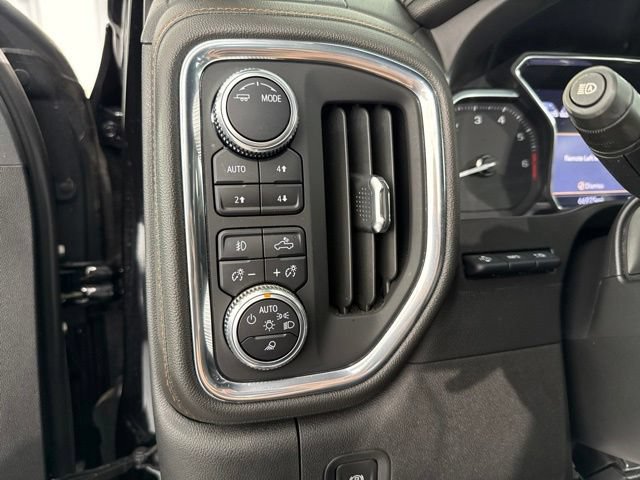 Used 2022 GMC Sierra 1500 AT4 w/ AT4 Premium Package AWD/4WD image 19
