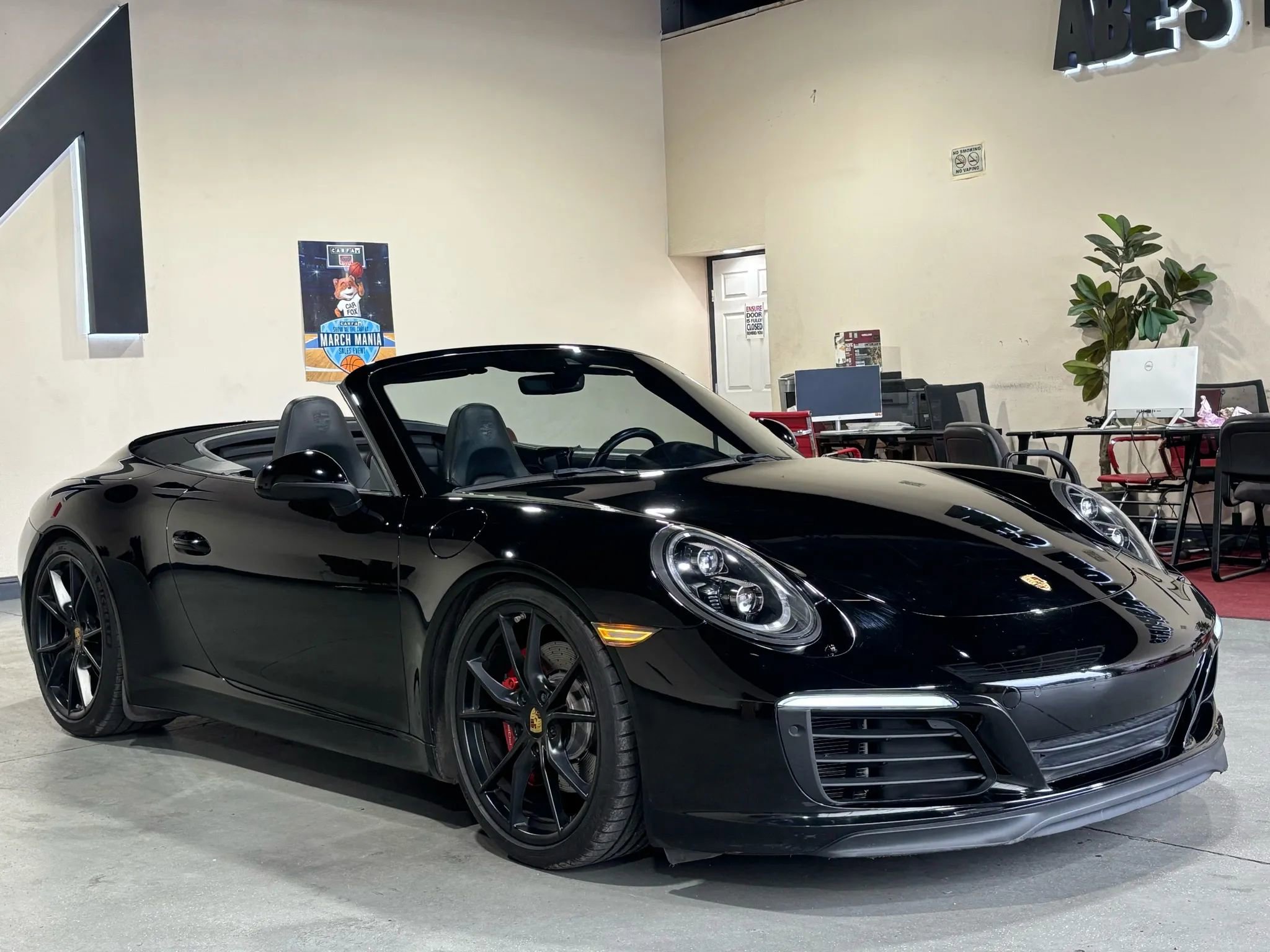 Used 2017 Porsche 911 Carrera S image 5