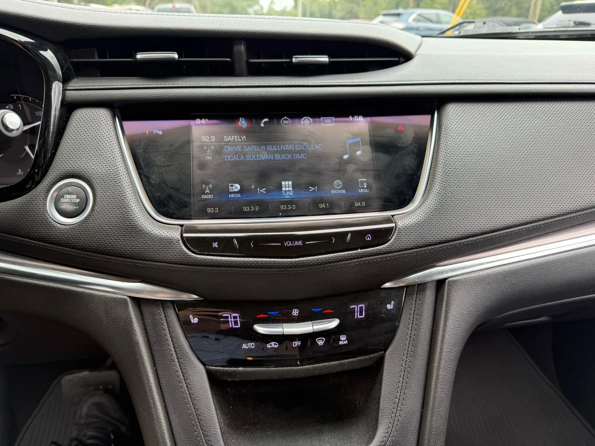 Used 2017 Cadillac XT5 Luxury w/ Driver Awareness Package FWD image 28