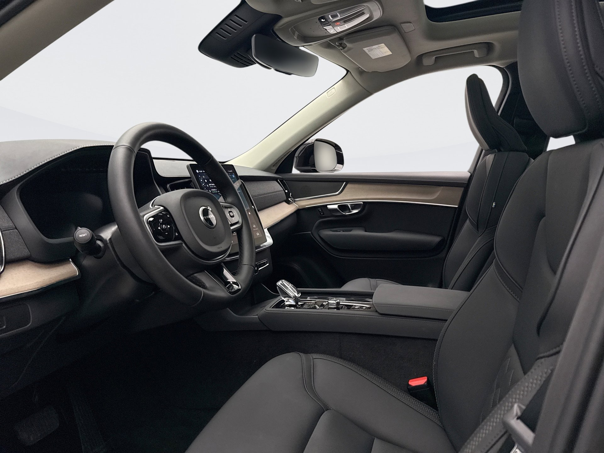 Used 2025 Volvo XC90 B6 Plus image 10