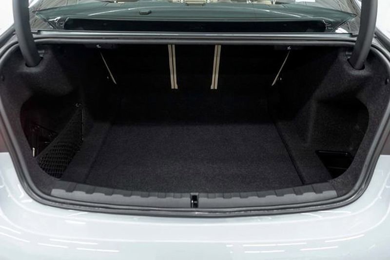 Used 2025 BMW 330i xDrive w/ M-Sport Package image 38