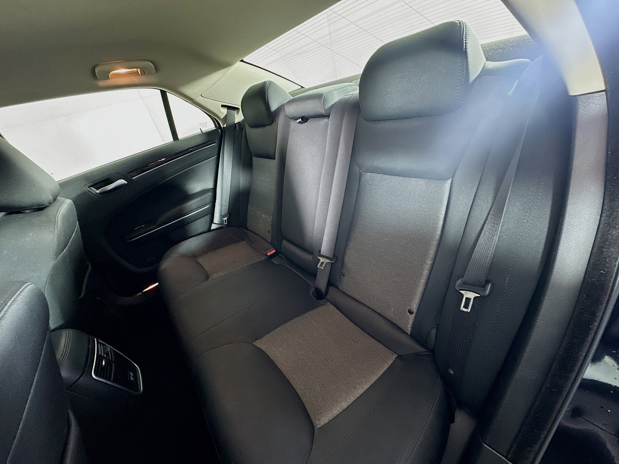 Used 2023 Chrysler 300 Touring image 25