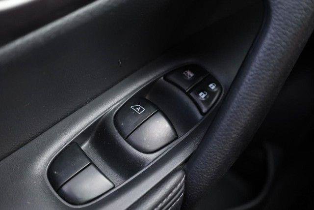 Used 2016 Nissan Rogue S AWD/4WD image 17