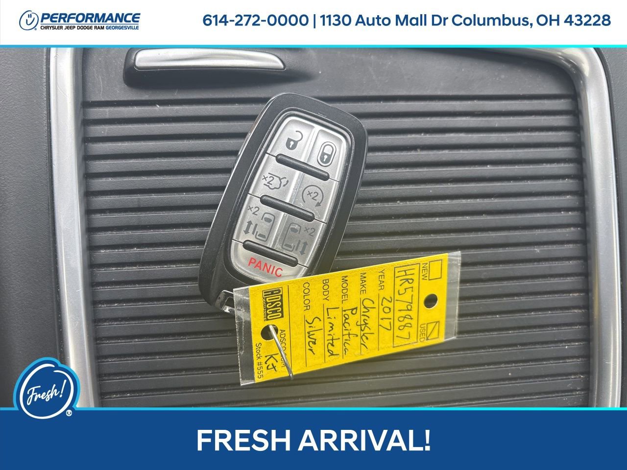 Used 2017 Chrysler Pacifica Limited w/ Advanced Safetytec Group image 26