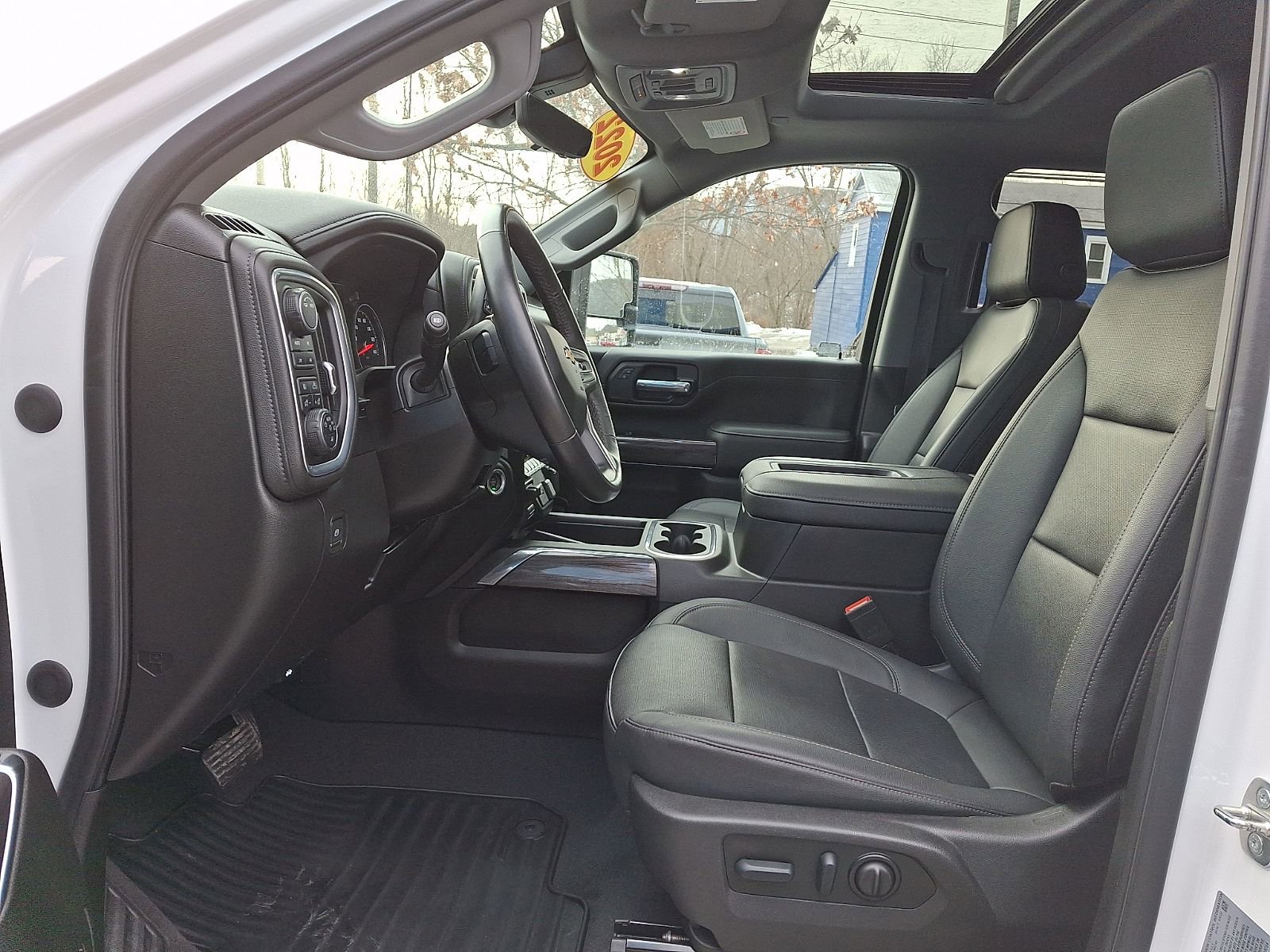 Used 2022 Chevrolet Silverado 3500 LTZ w/ LTZ Plus Package image 13