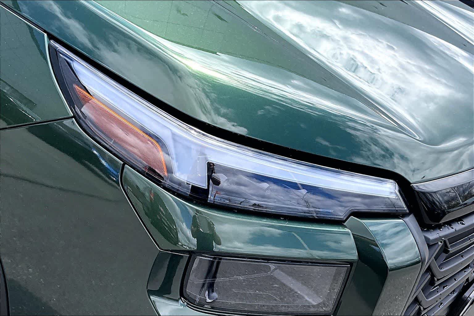 New 2026 Subaru Outback Limited AWD/4WD image 14