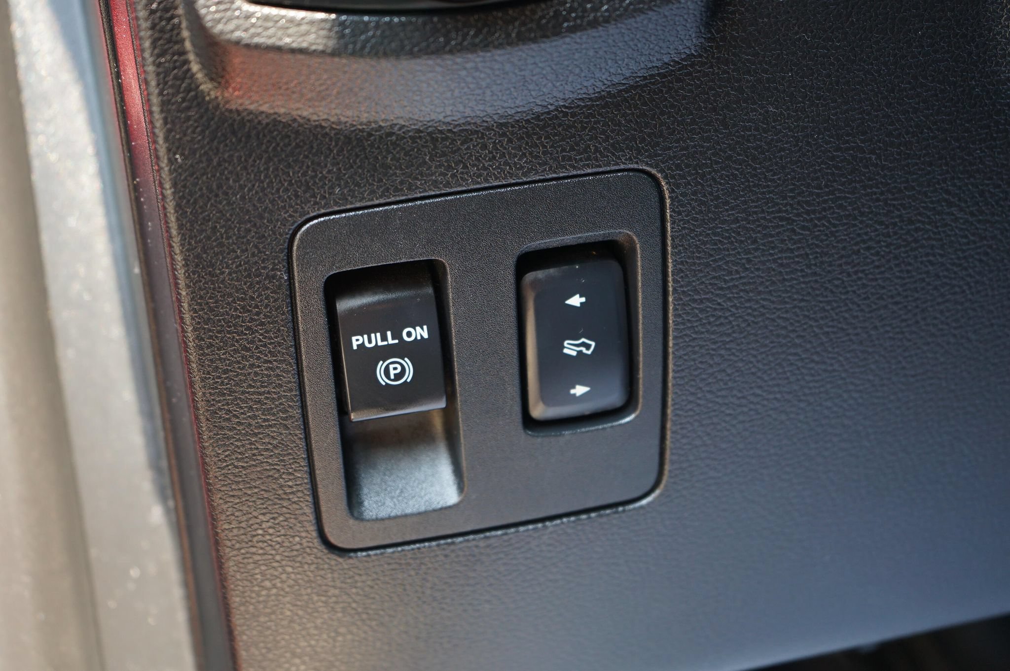 Used 2018 Ford F150 XLT w/ Equipment Group 302A Luxury RWD image 12