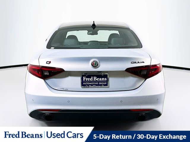 Used 2023 Alfa Romeo Giulia Ti image 7
