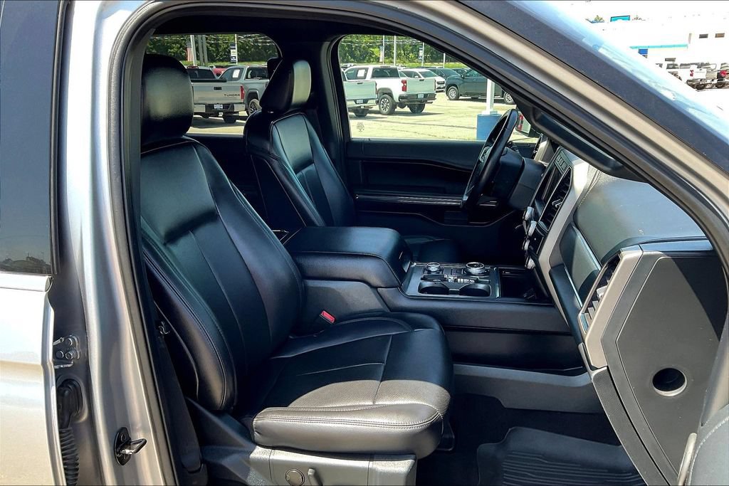 Used 2021 Ford Expedition Max XLT AWD/4WD image 16