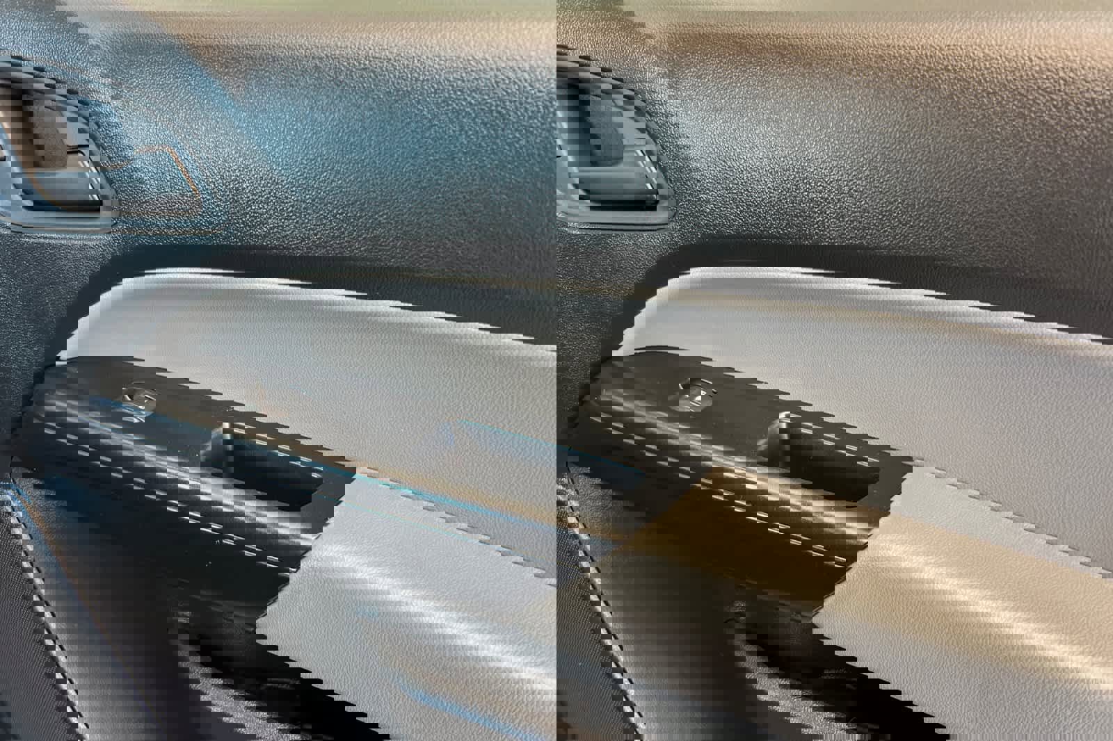 Used 2022 Chevrolet Colorado W/T image 17