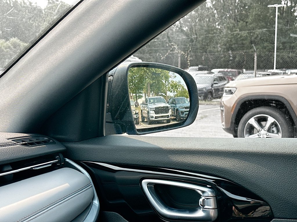 New 2026 Jeep Compass Limited AWD/4WD image 23