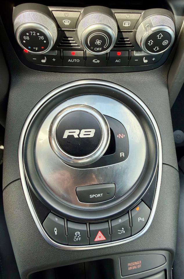 Used 2012 Audi R8 V8 AWD/4WD image 30