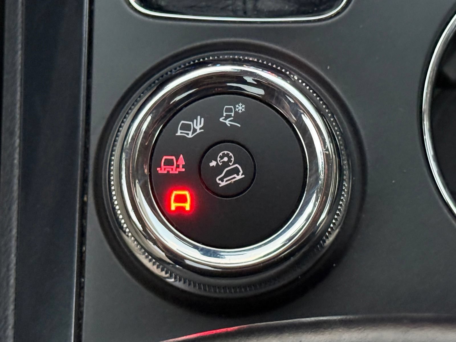 Used 2018 Ford Explorer Platinum AWD/4WD image 30