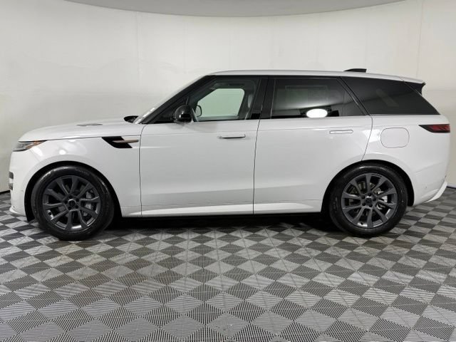 New 2026 Land Rover Range Rover Sport Dynamic SE AWD/4WD image 3