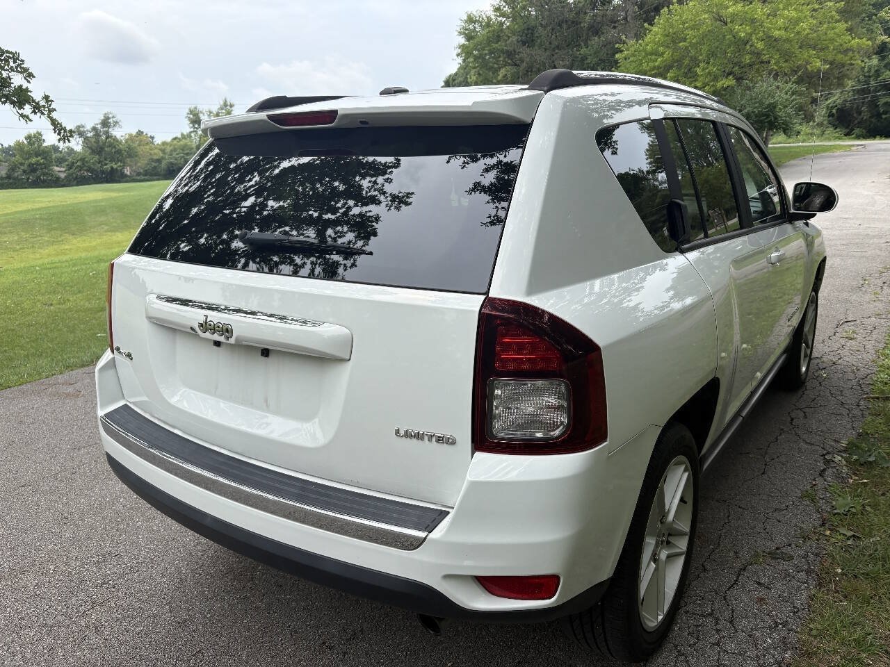 Used 2014 Jeep Compass Limited AWD/4WD image 11