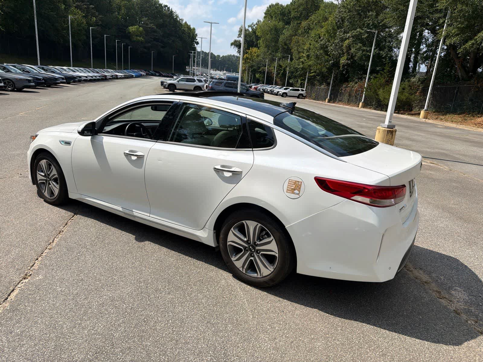 Used 2017 Kia Optima EX w/ Technology Package FWD image 8