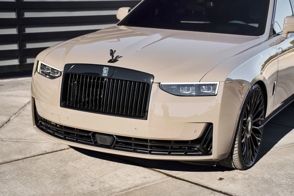 Used 2025 Rolls-Royce Ghost AWD/4WD image 7