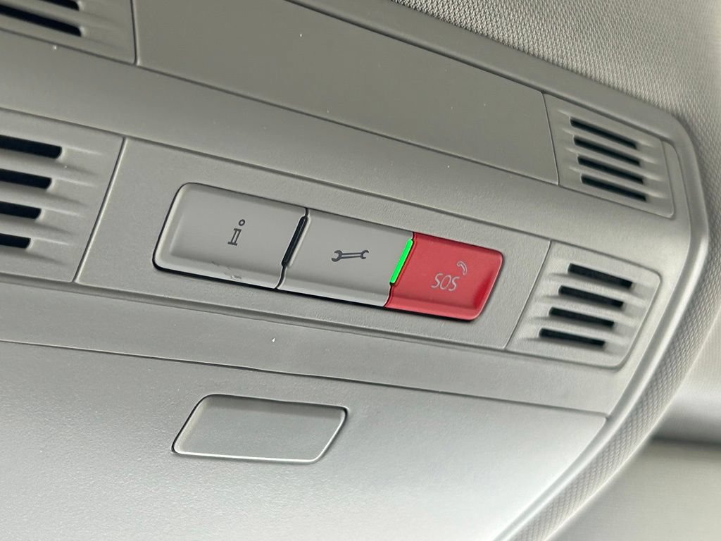 New 2026 Volkswagen Taos SE FWD image 52