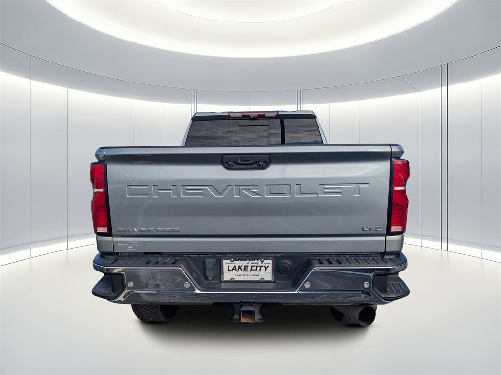 Used 2024 Chevrolet Silverado 2500 LTZ w/ LTZ Convenience Package image 5