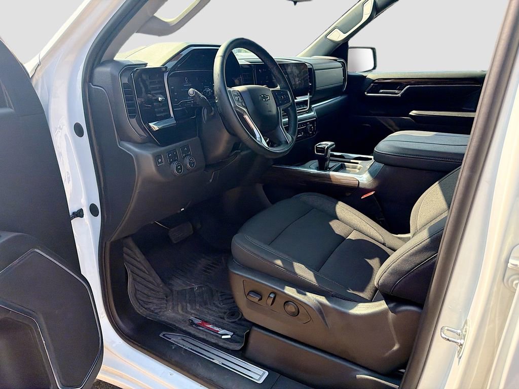 Used 2023 Chevrolet Silverado 1500 LT Trail Boss w/ Protection Package image 24