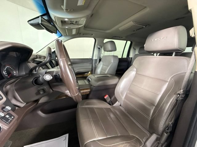 Used 2016 GMC Yukon XL Denali w/ Open Road Package AWD/4WD image 18