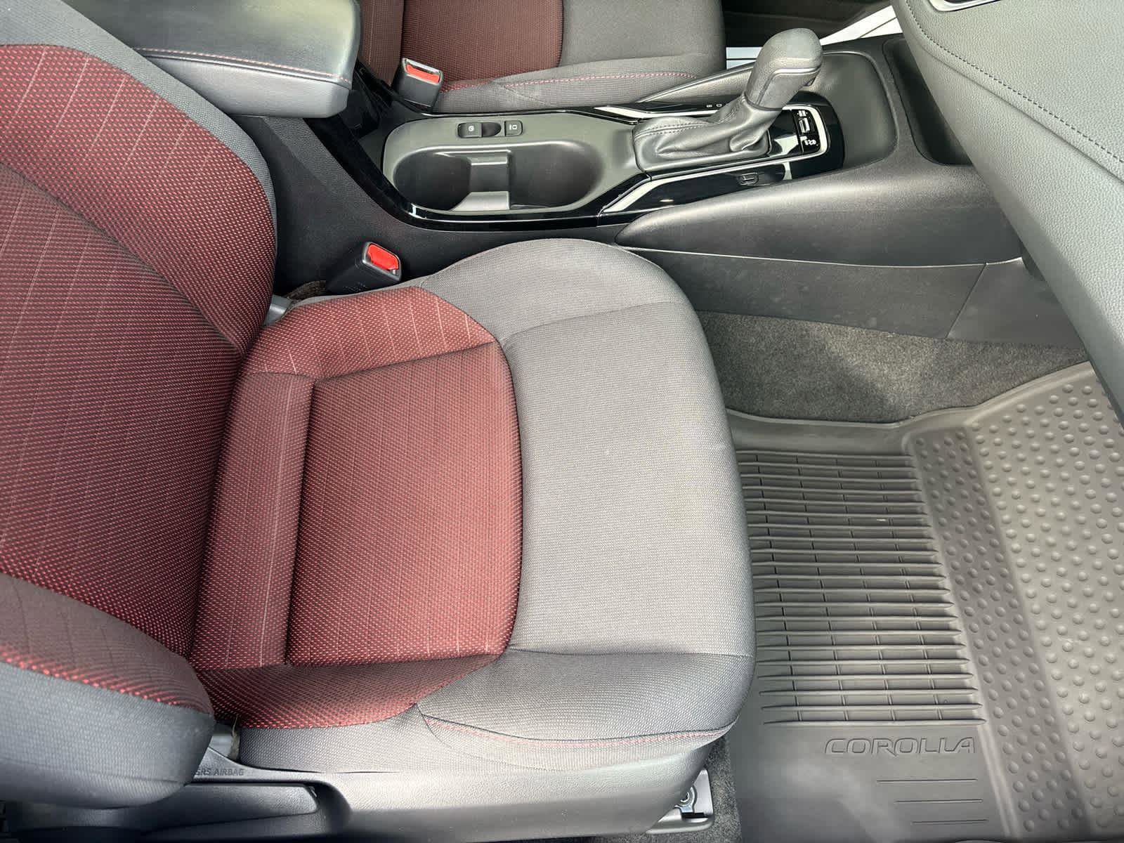 Used 2024 Toyota Corolla SE image 12