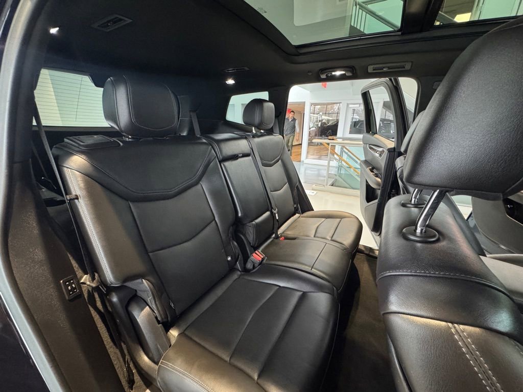 Used 2022 Cadillac XT6 Premium Luxury AWD/4WD image 30