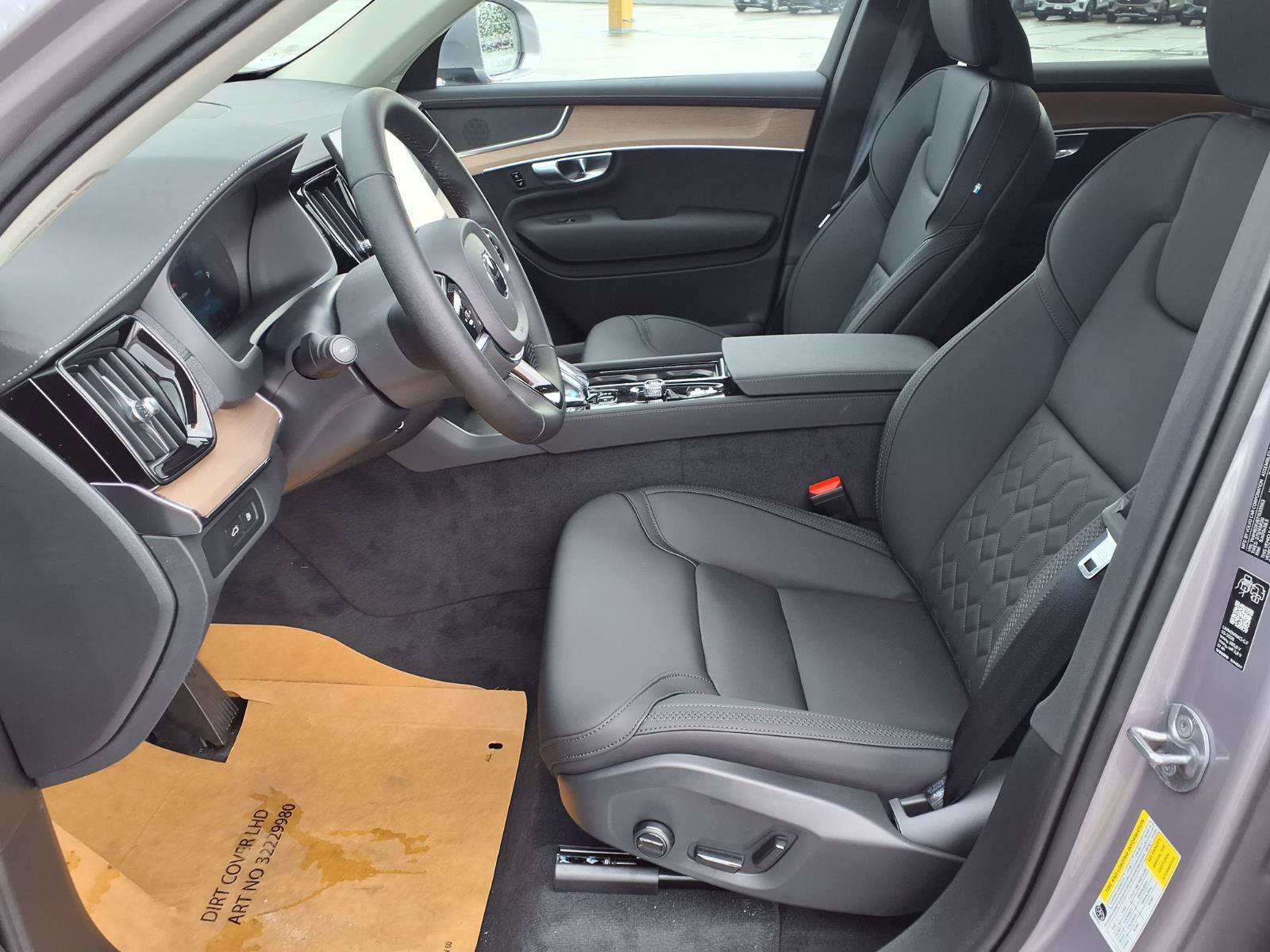 New 2026 Volvo XC90 T8 Core w/ Protection Package Premier AWD/4WD image 13