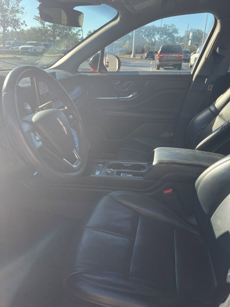 Used 2020 Lincoln Corsair Reserve w/ Equipment Group 201A image 12