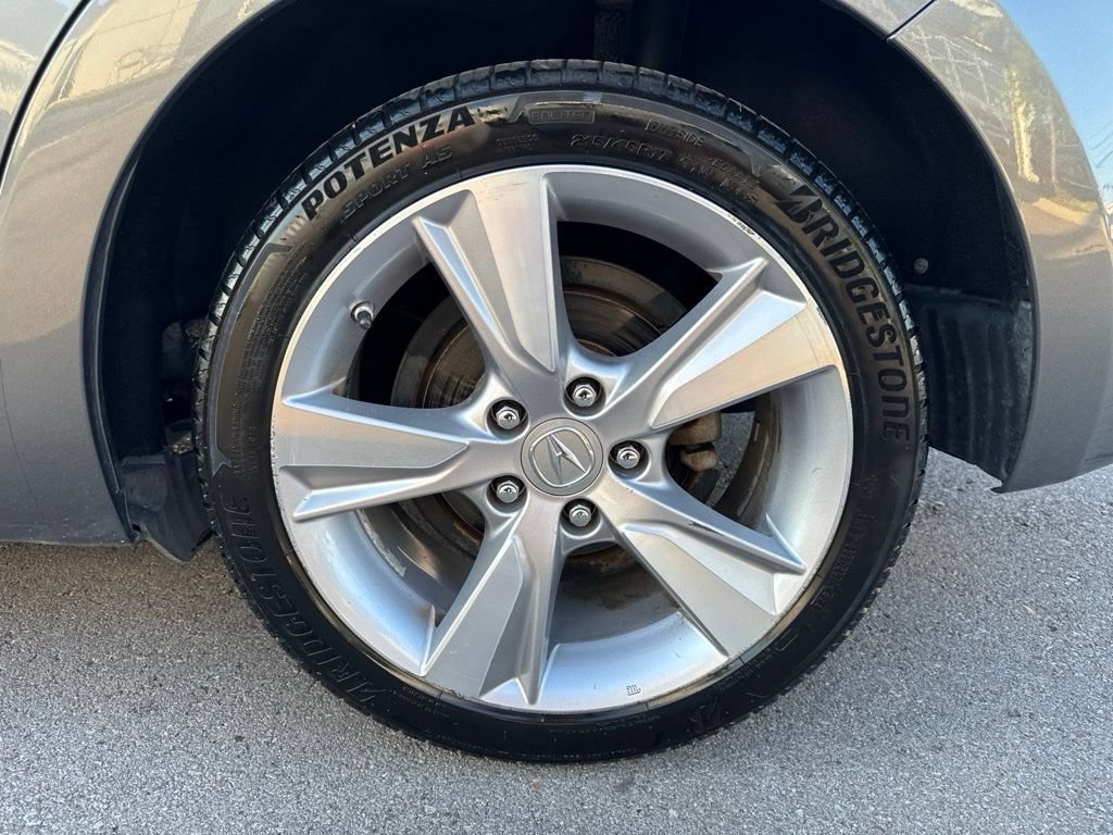 Used 2013 Acura ILX w/ Technology Package FWD image 25