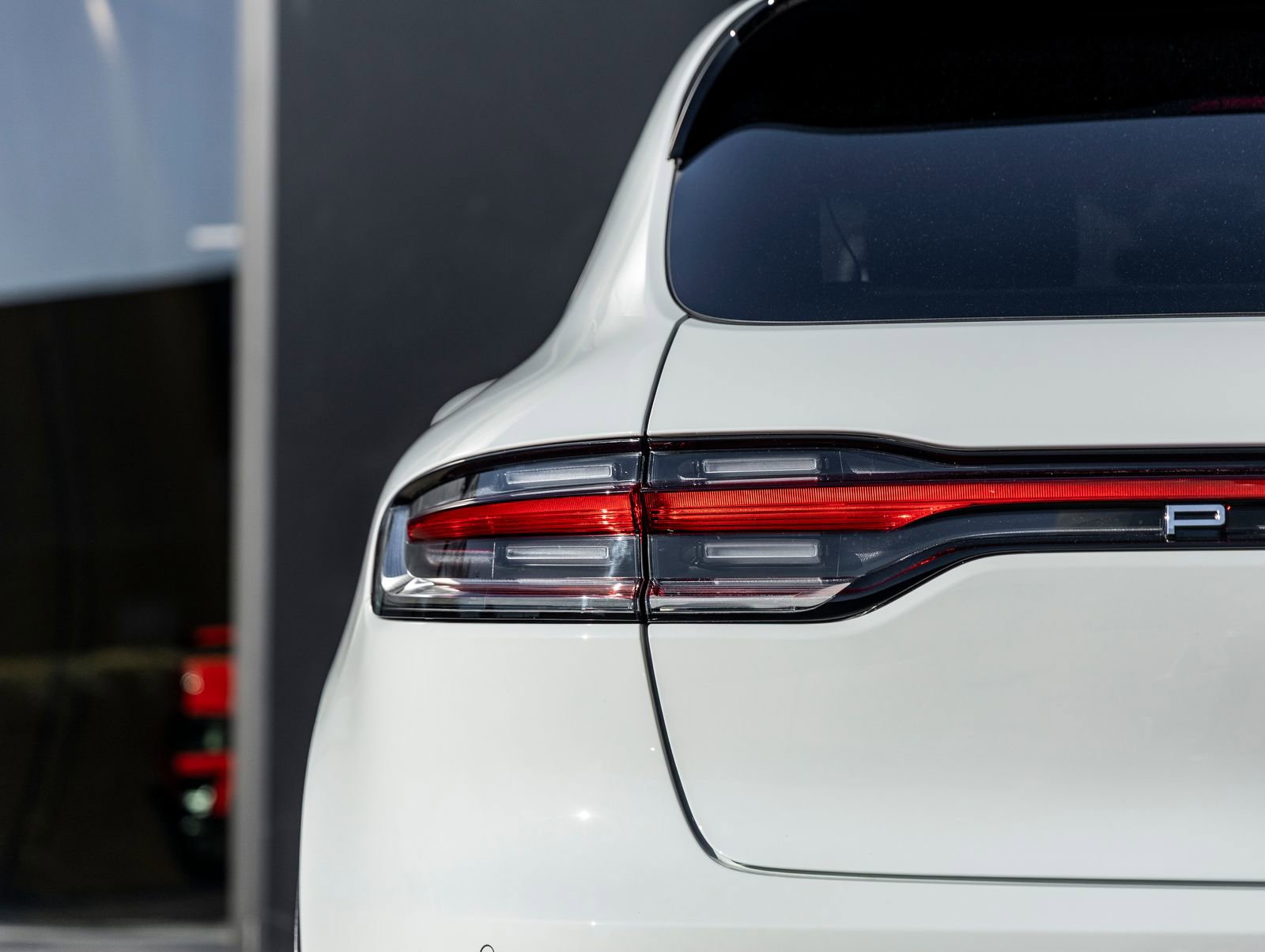 Certified 2026 Porsche Macan AWD/4WD image 13