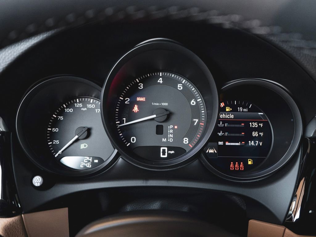 New 2025 Porsche Macan image 20