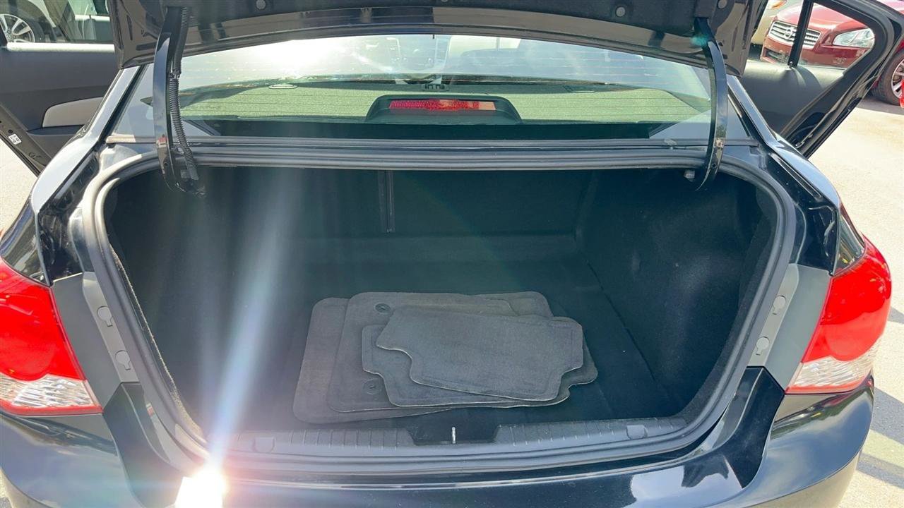 Used 2016 Chevrolet Cruze LS image 26