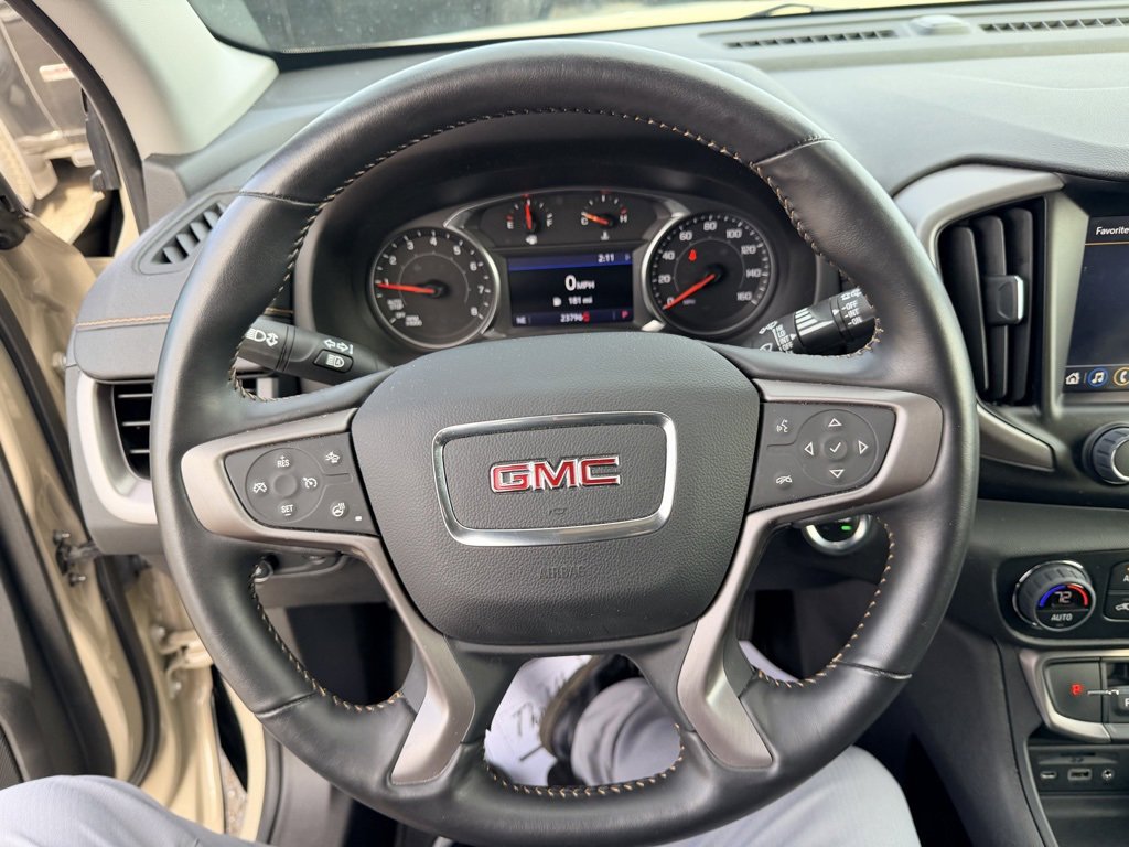 Used 2022 GMC Terrain AT4 image 15