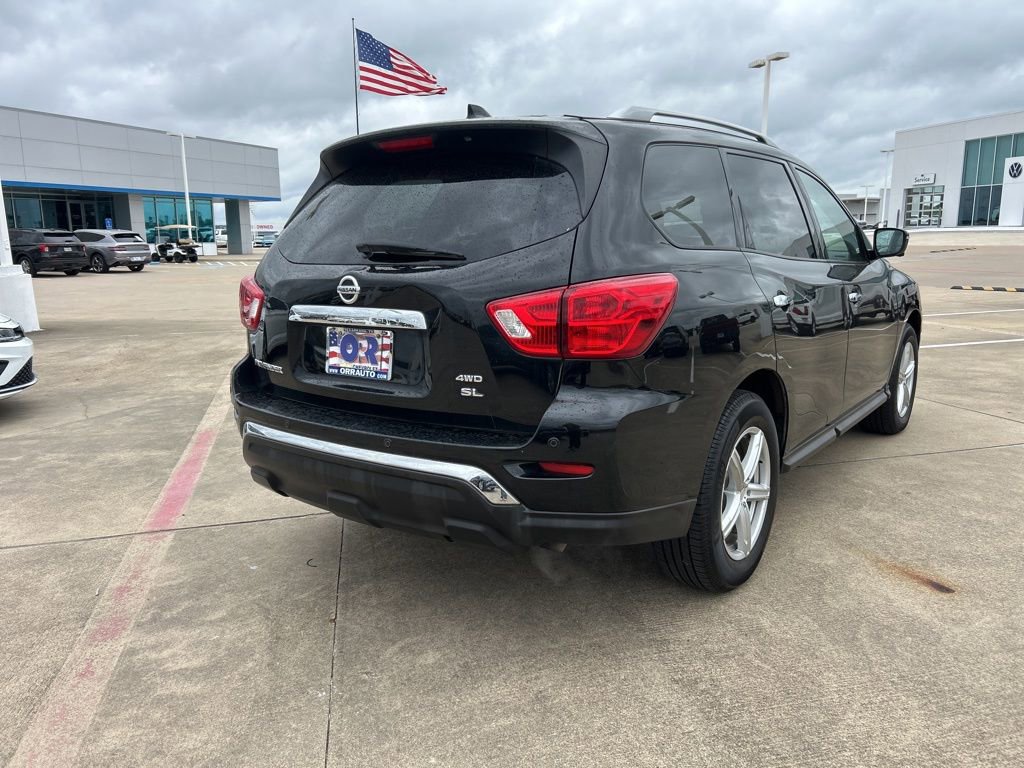 Used 2019 Nissan Pathfinder SL w/ Cargo Package image 4