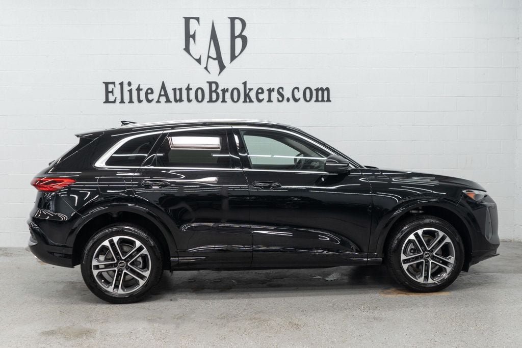 Used 2025 Audi Q5 Premium AWD/4WD image 5