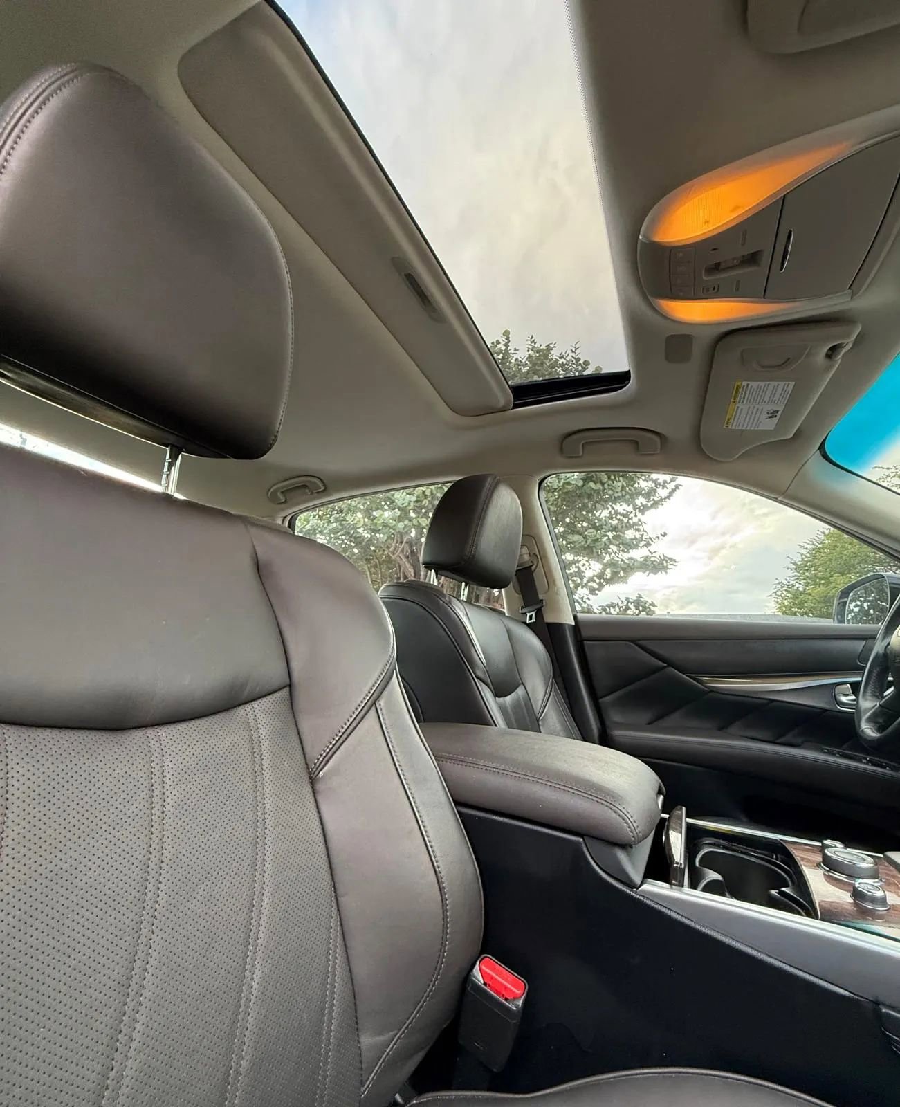 Used 2019 INFINITI Q70 L 3.7 w/ Sensory Package image 14