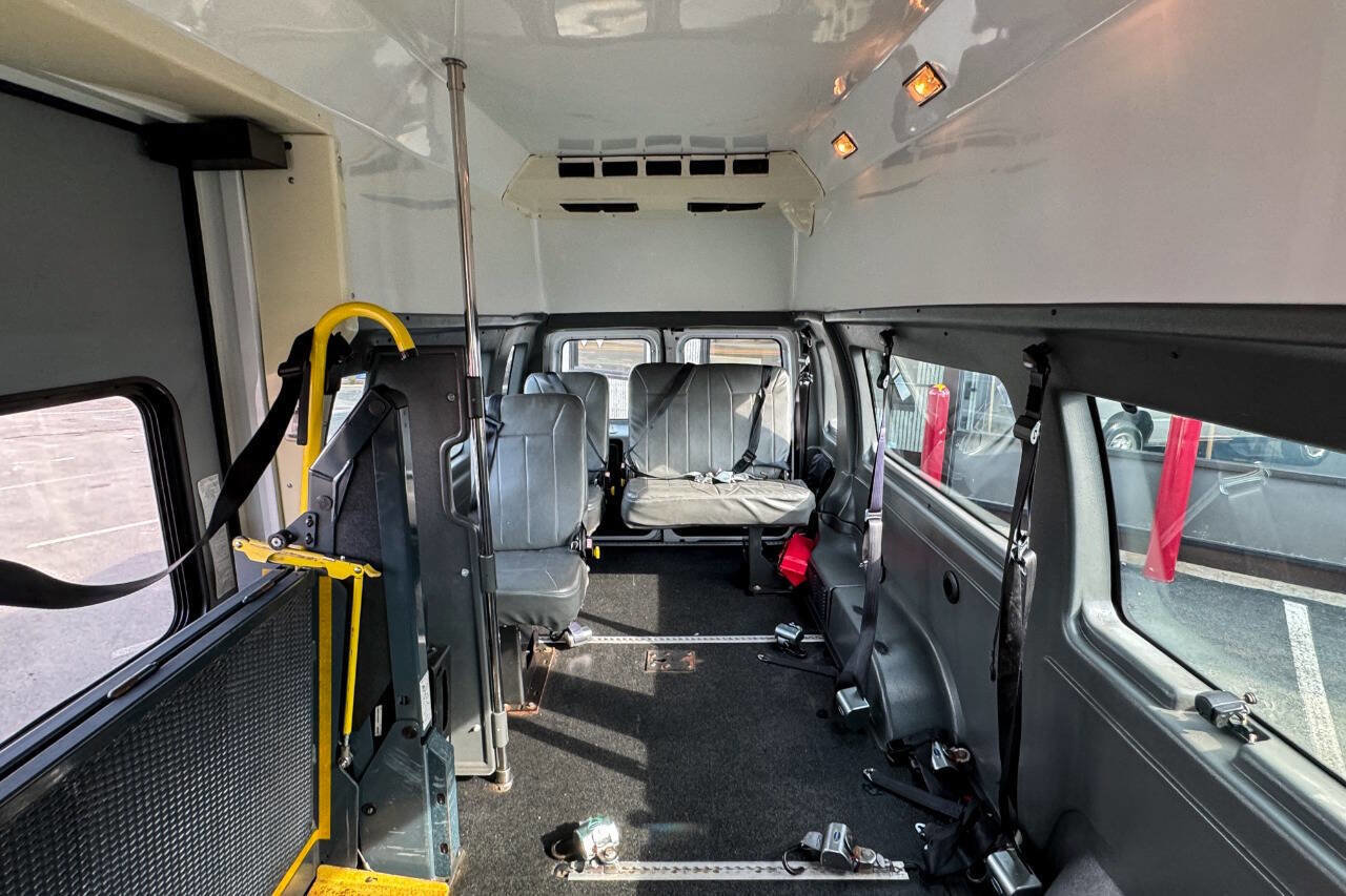 Used 2011 Ford E-350 and Econoline 350 Extended Super Duty w/ PWR Group image 18