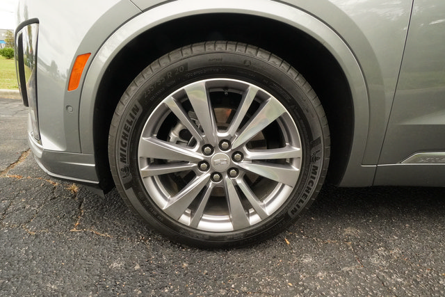 Used 2024 Cadillac XT6 Premium Luxury w/ Technology Package FWD image 40