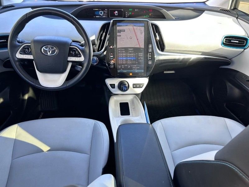 Used 2018 Toyota Prius Prime Advanced image 9