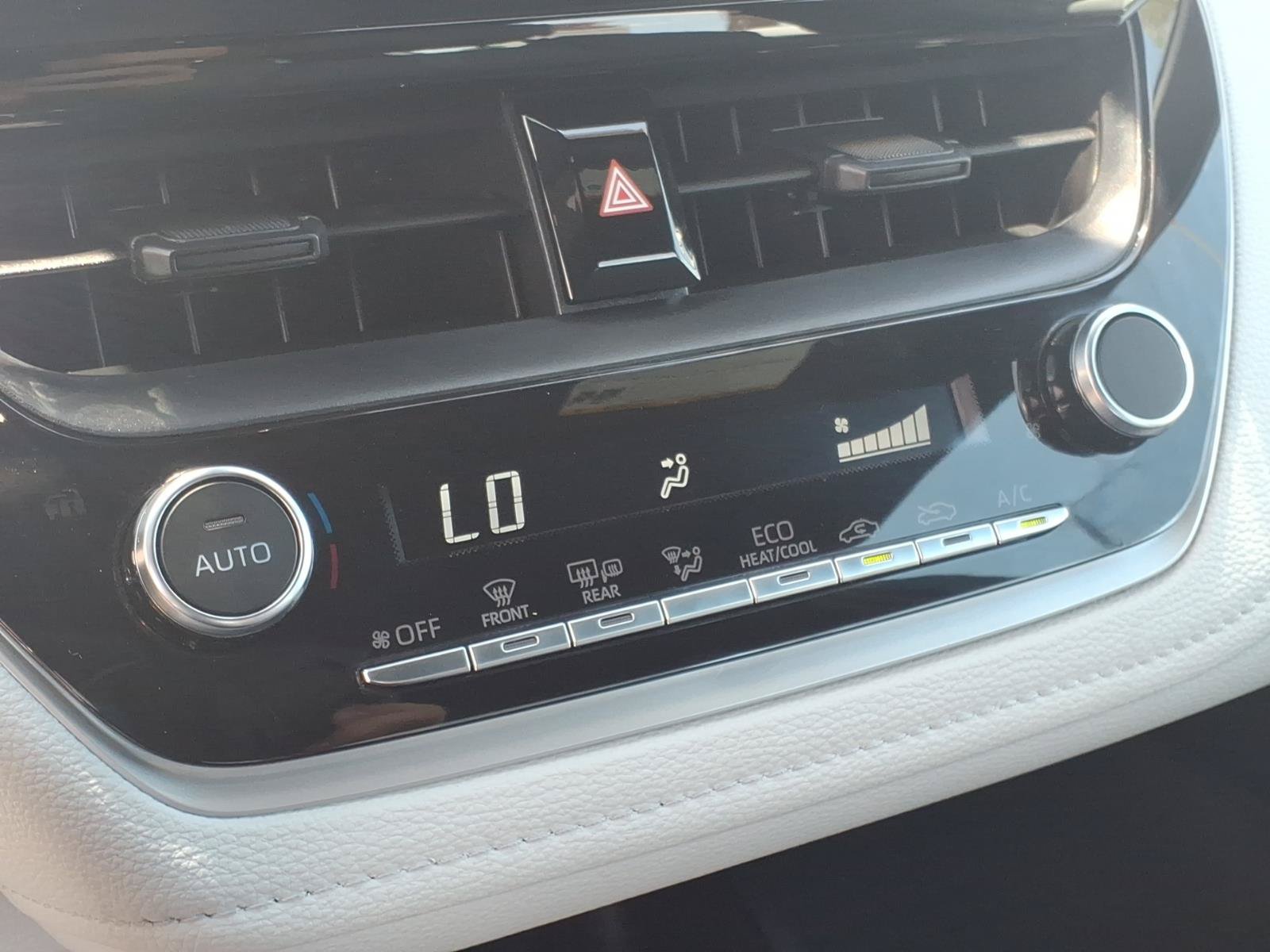 Certified 2025 Toyota Corolla SE FWD image 17